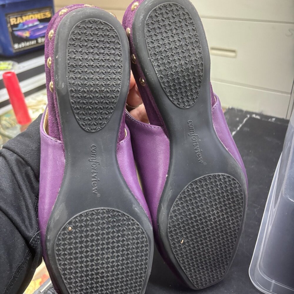 Shoes - Picture 3 of 4